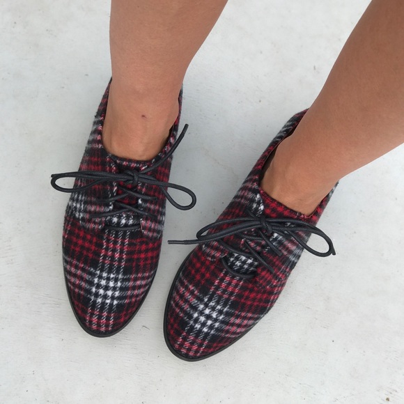 Red Wine Plaid Fabric Lace Up Boyfriend Oxfords - Picture 4 of 8